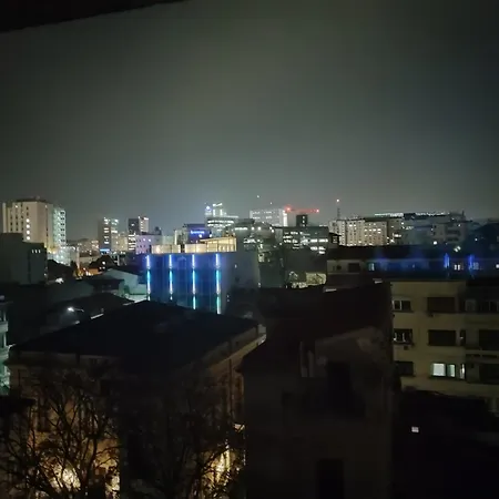 Cochet Piata Victoriei